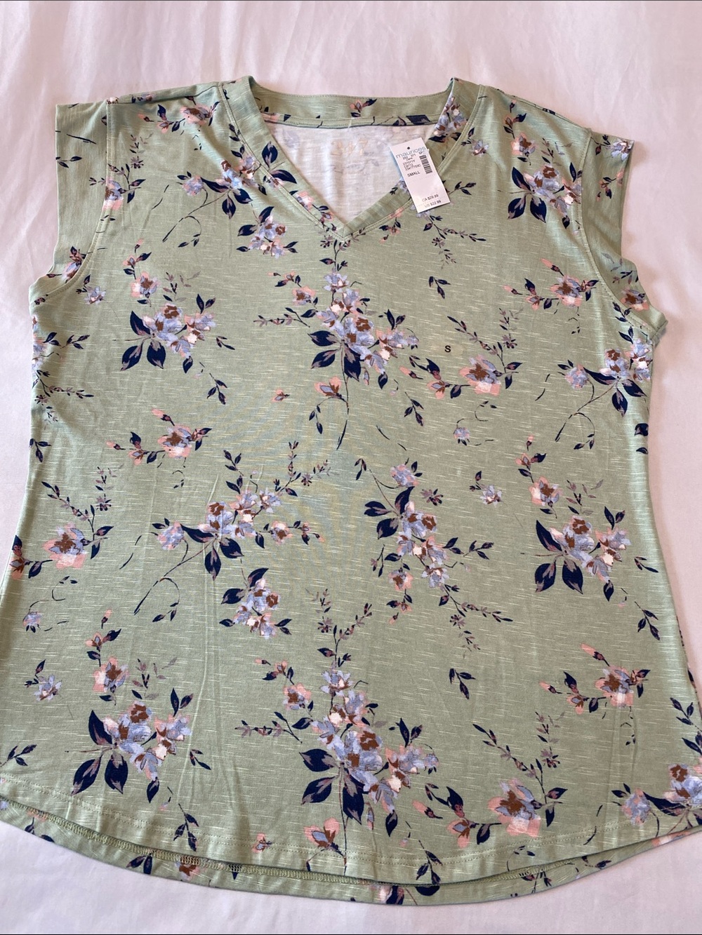 Maurice’s Floral V-Neck Short Sleeve Top - Sage Green